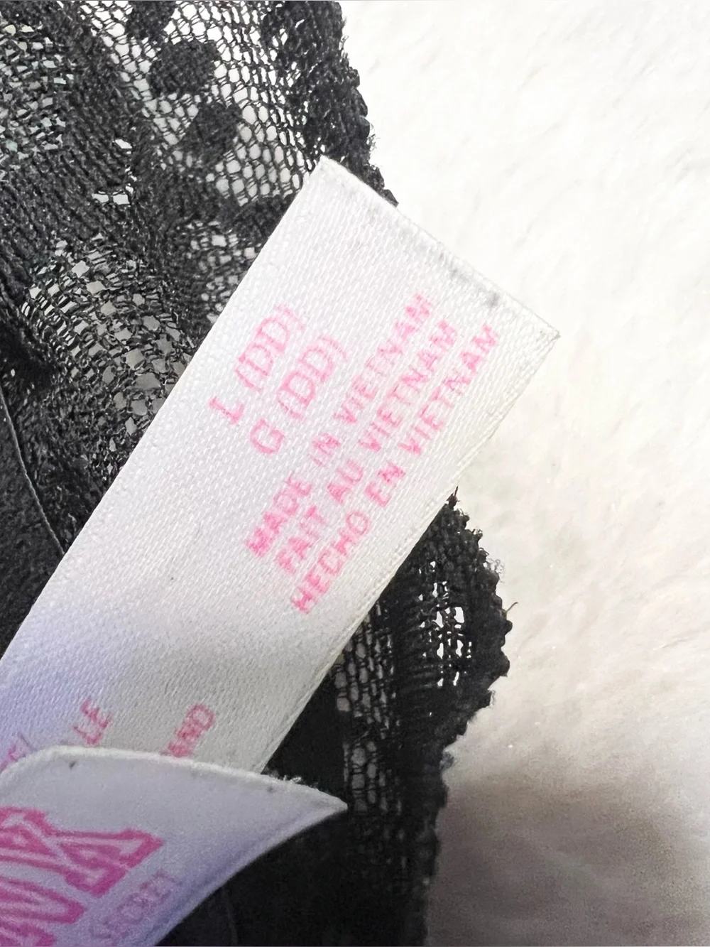 VS PINK Black Lace Bralette Size Large Wireless Comfortable